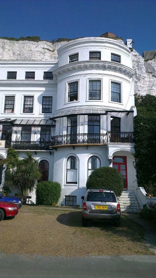 Whole Flat Next To Dover Port With Parking المظهر الخارجي الصورة