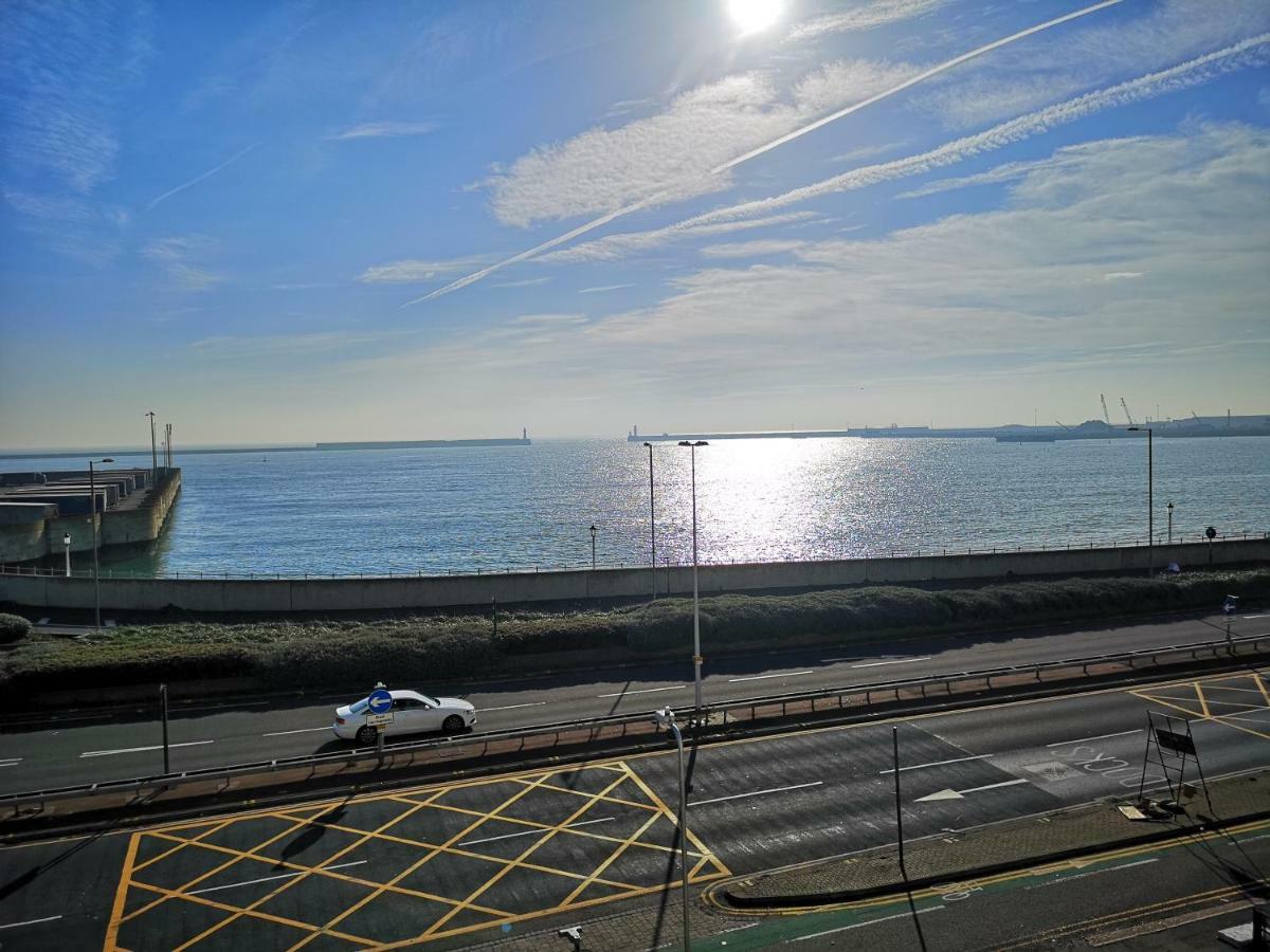 Whole Flat Next To Dover Port With Parking المظهر الخارجي الصورة